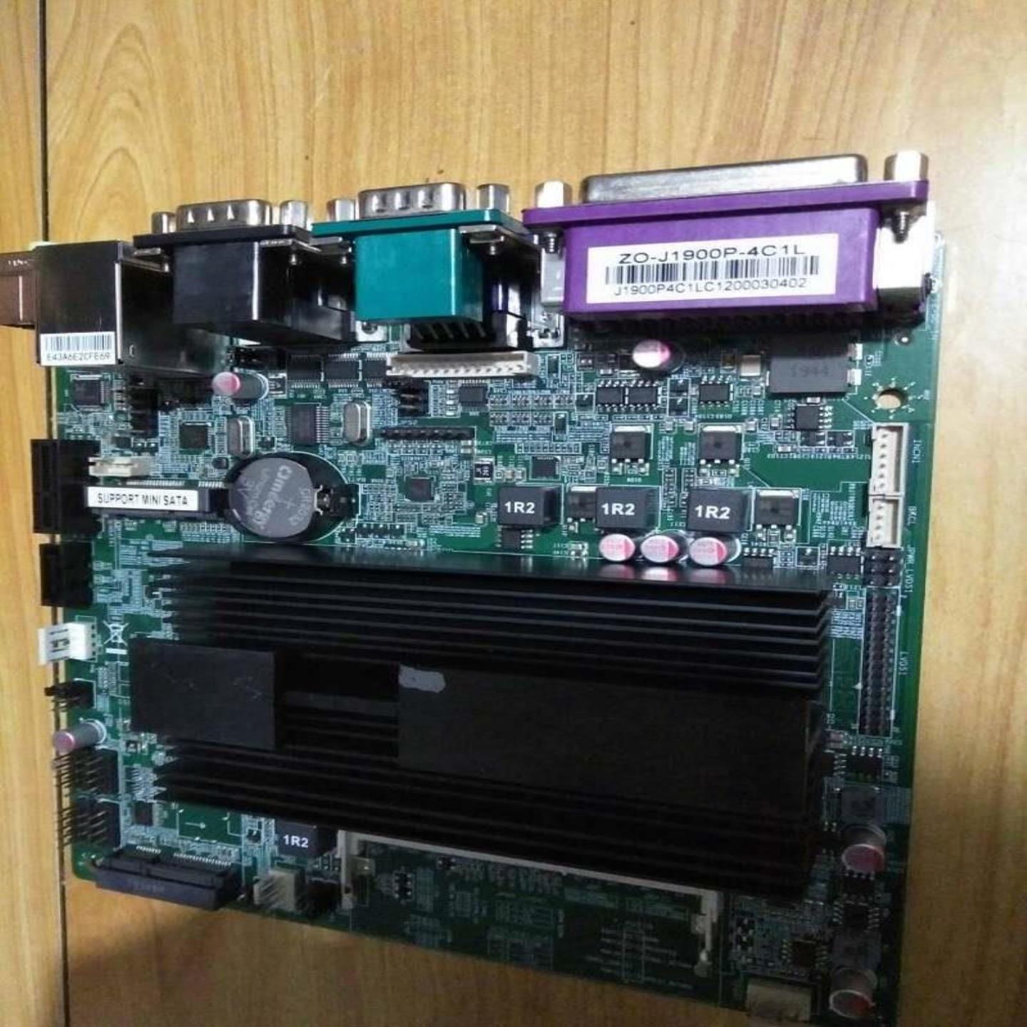 易捷通J1900主板ZO-J1900P-4C1L主板4个COM主板 DC 12V输出