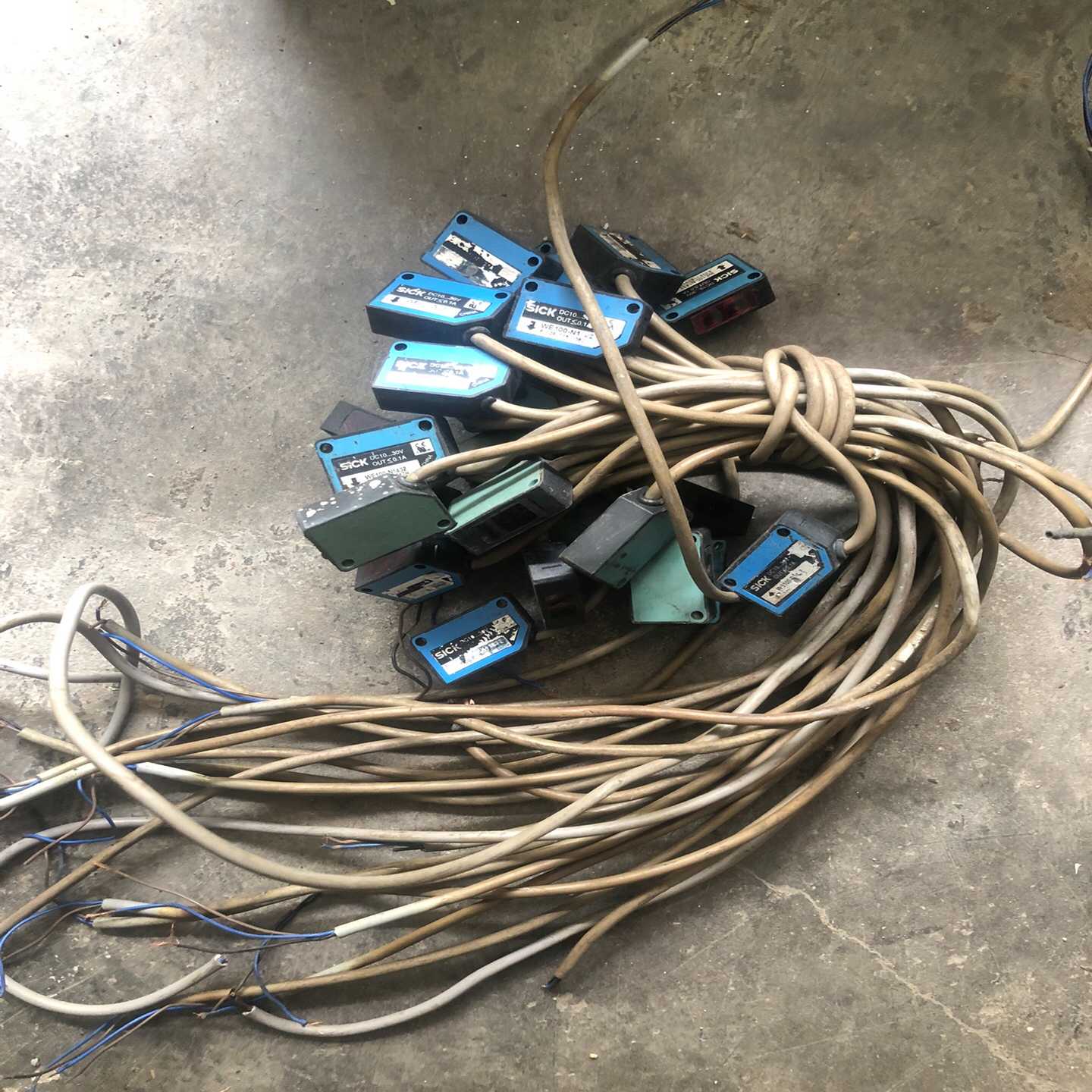 询价德国西克SICK传感器WE100-N1432