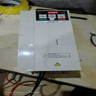 JACT艾克特变频器AT300.7.5KW成色如图现适用