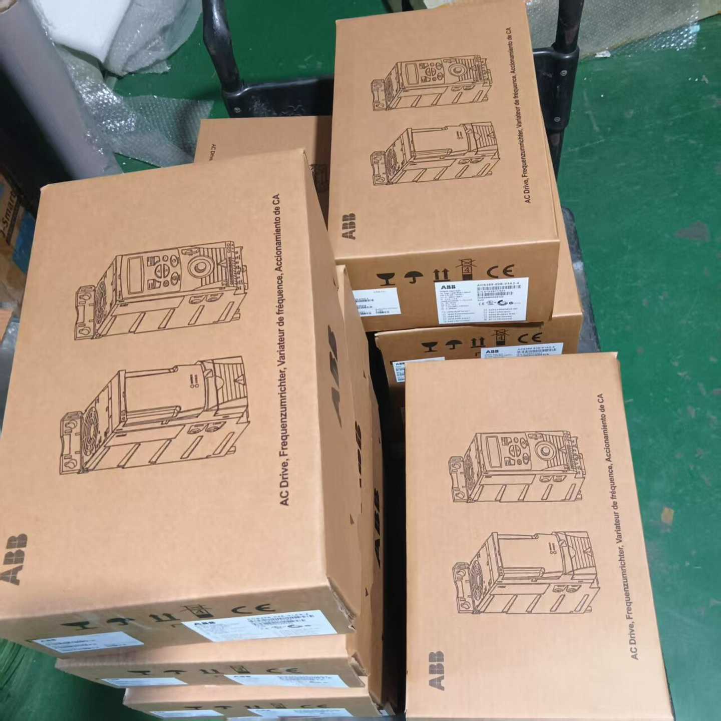 ACS150-03E-02A4-40.75kw变