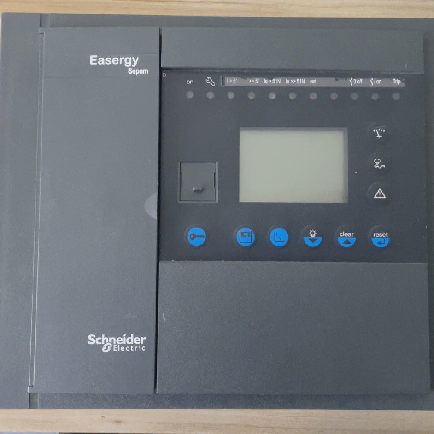 施耐德综合继电保护装置Sepam59836sep363成-议价