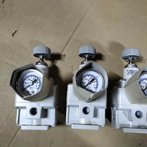 SMC精密减压阀 IR3020-N02G全新库存11台，要的-议价
