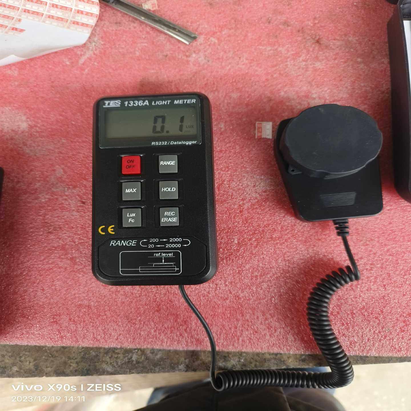 台湾泰仕TES数显式照度计亮度计光度计，型号:1336