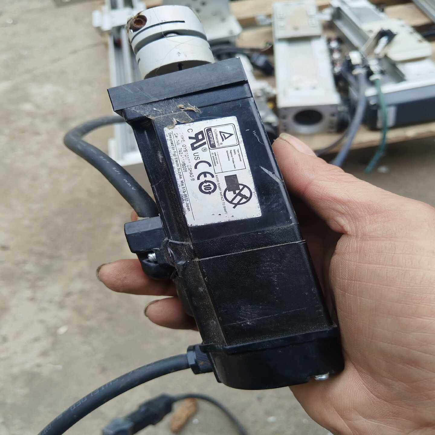 FUJI富士GYS101D5-ESHA2-B，100W，议价询价