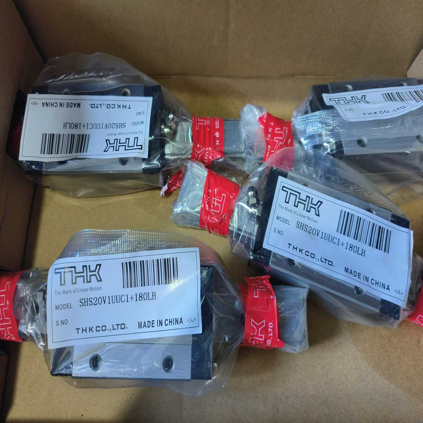 全新THK直线滑块SHS20V1UUC1180LH工程余--议价商品