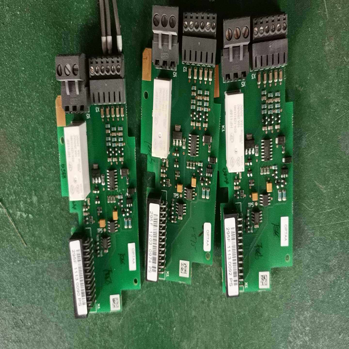 韦肯变频器PG卡OPTAA295F原装包好成色漂{议价}