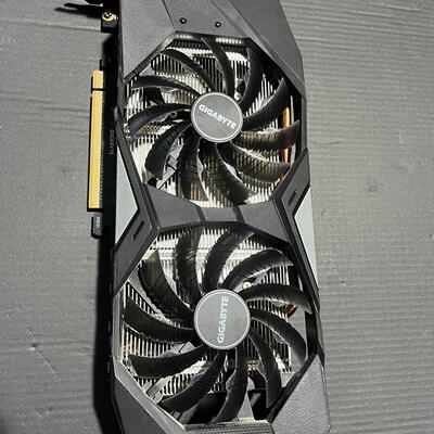 技嘉RTX2060super8G显卡单8P供电-议价