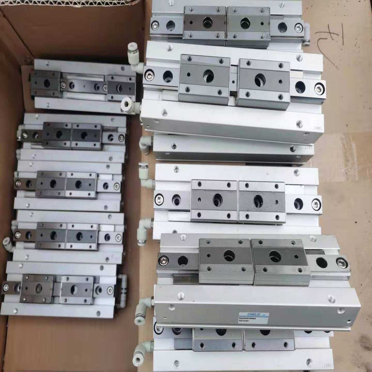 （议价）CHELlC手指气缸，HDF2080九成新