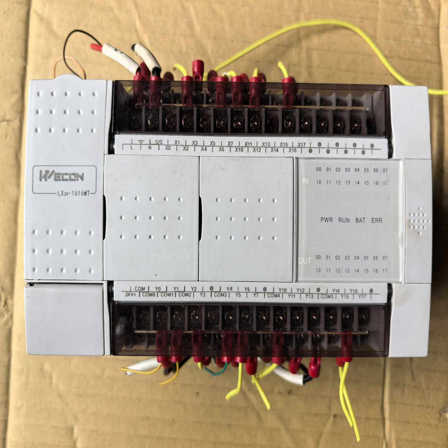 维控PLC控制器，型号LX3V-1616MT-A，。