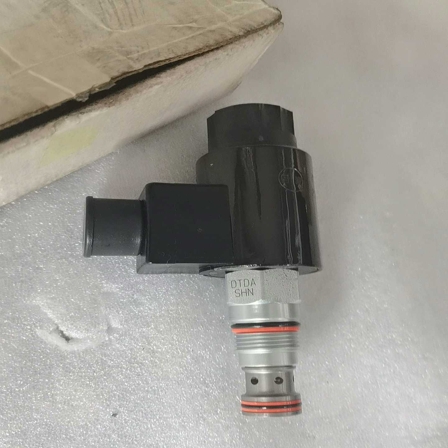 SUN太阳插装阀电磁阀DTDA-SHN，常开型，230V，全询价