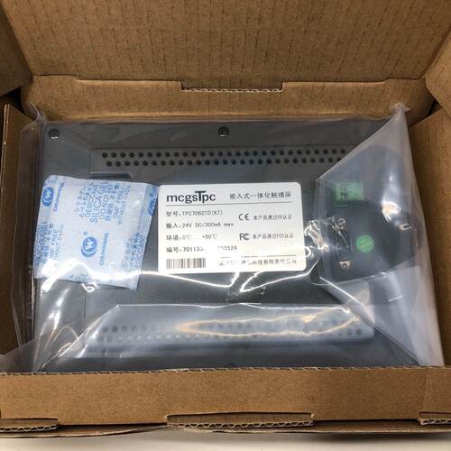 溢价-昆仑通态触摸屏型号TPC7062TDKT未使用实物