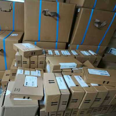 询价E84AVSCE2222VX0伦茨变频器，带涂层保护，全