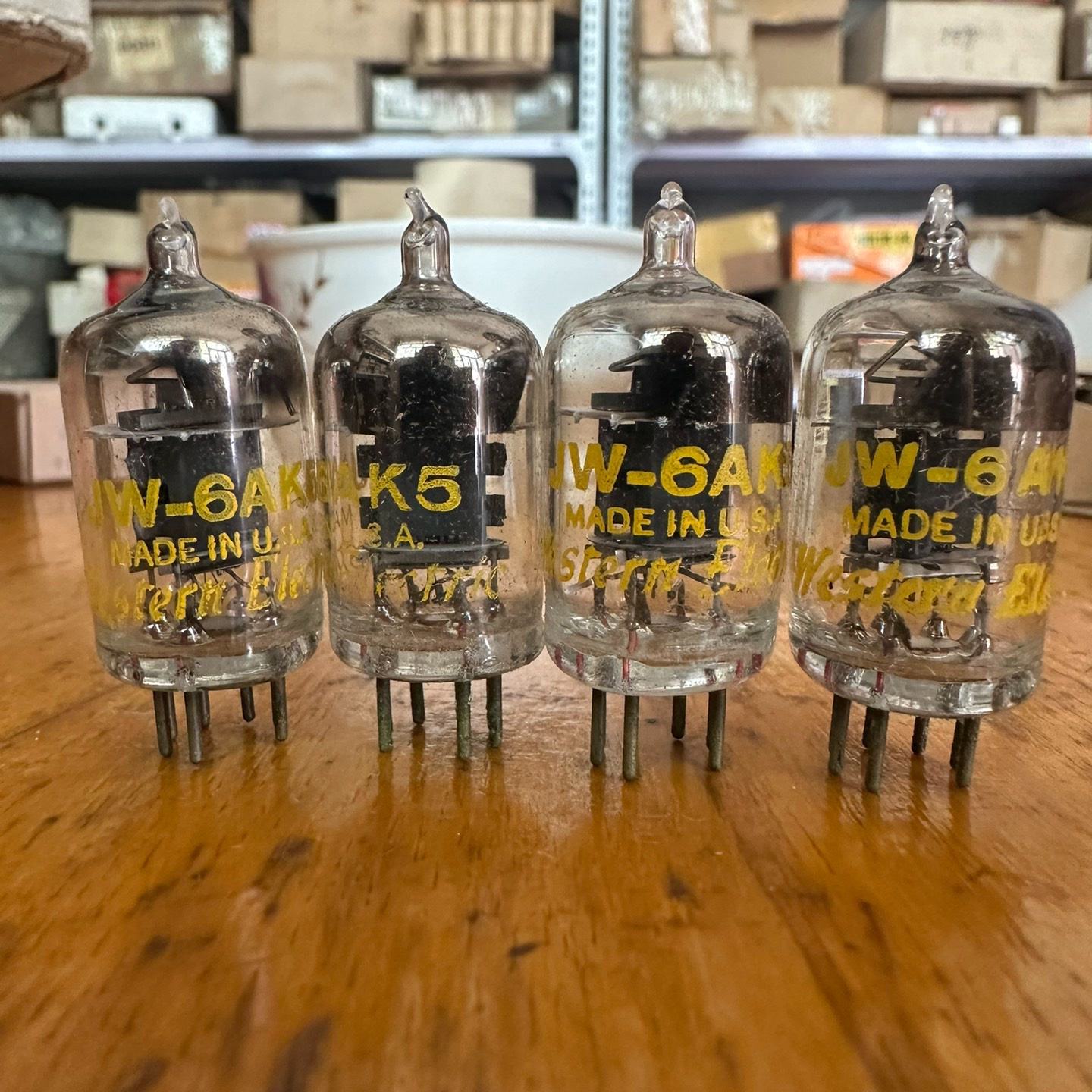 溢价-原盒40年代1945年西电6AK5电子管代换5654