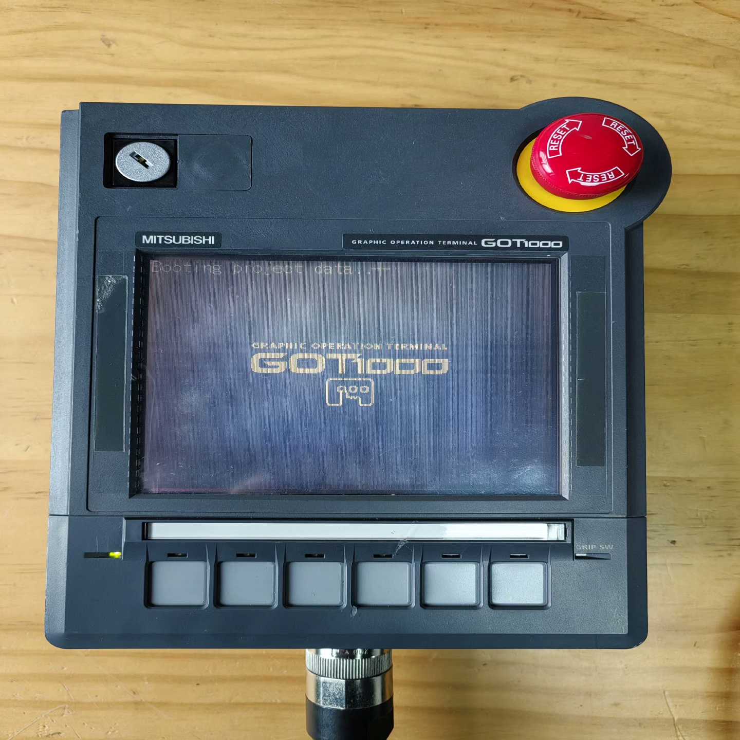 GOT1000 GT1155HS-QSBD三菱触摸屏件测（地坛设备）