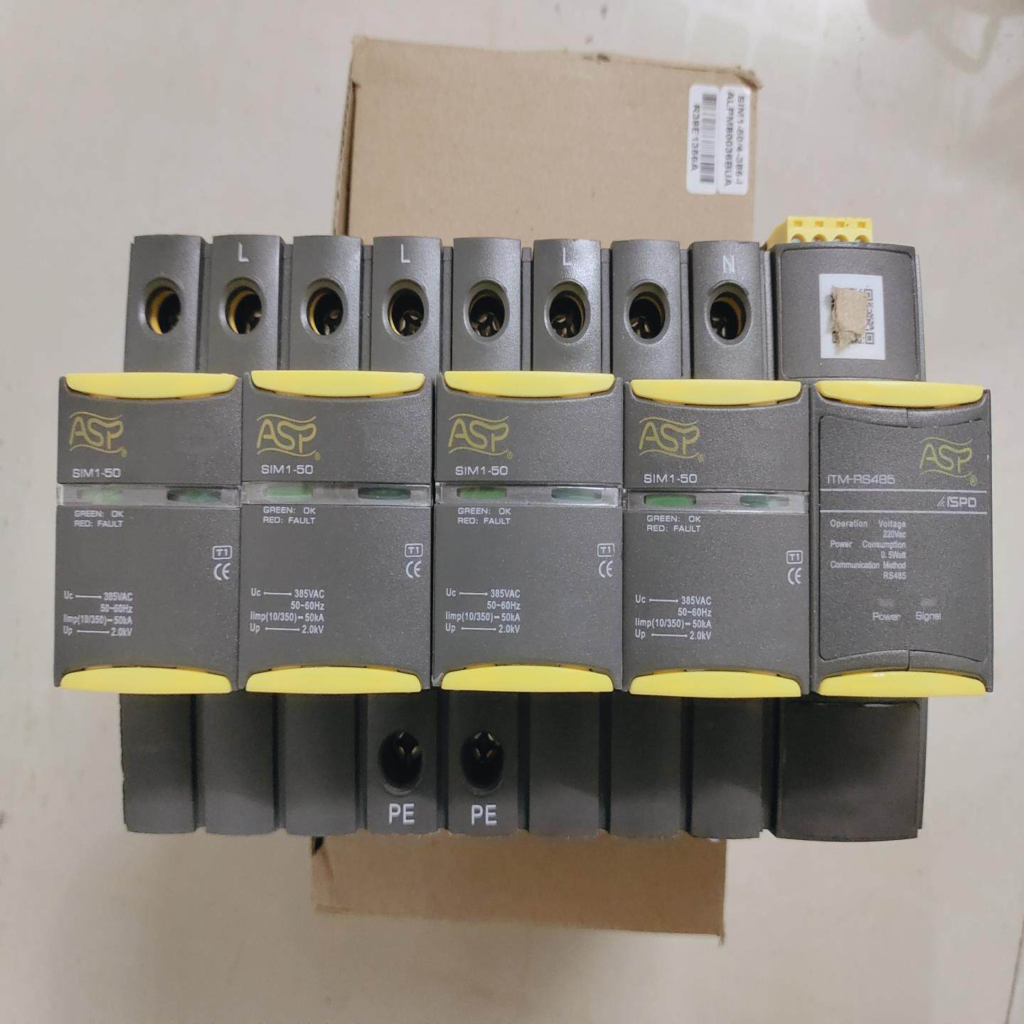 上海雷迅ASP智能一级开关型电源防雷器SIM1-50带；议价