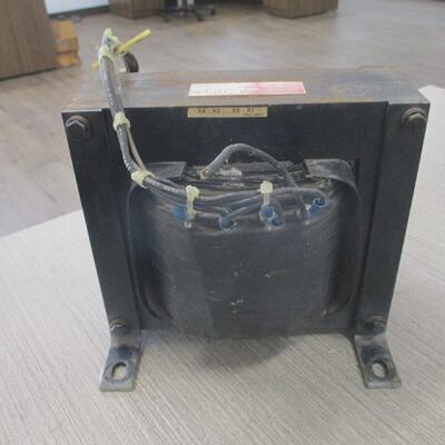 HeviDuty Type SIOZ Transformer 46605 3 KVA Pri  240480 Sec 1