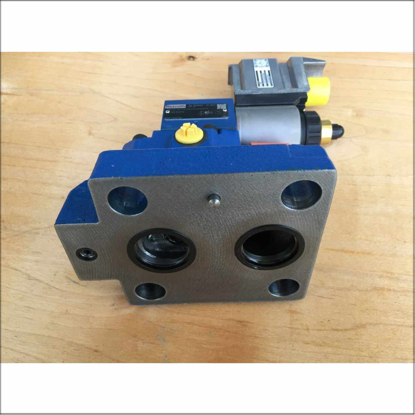 德国力士乐REXROcTH电磁阀比例溢流阀DBEME30-71/200YG24K31A1M