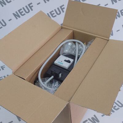 3NP52600EB86  SIEMENS  3NP52600EB86  Fuse Switch Sect. New