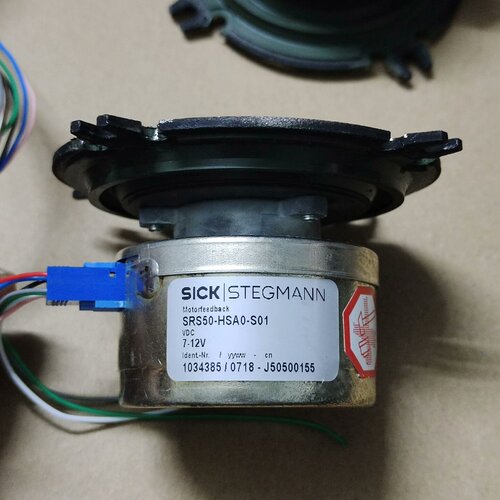询-西克编码器SRS50HSA0S01成色可以如图所示