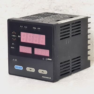 YOKOGAWA UT37E Digital Indicating Controller