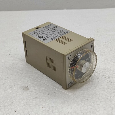 OMRON E5C2R20G TEMPERATURREGLER 100110V AC E5C2R20G