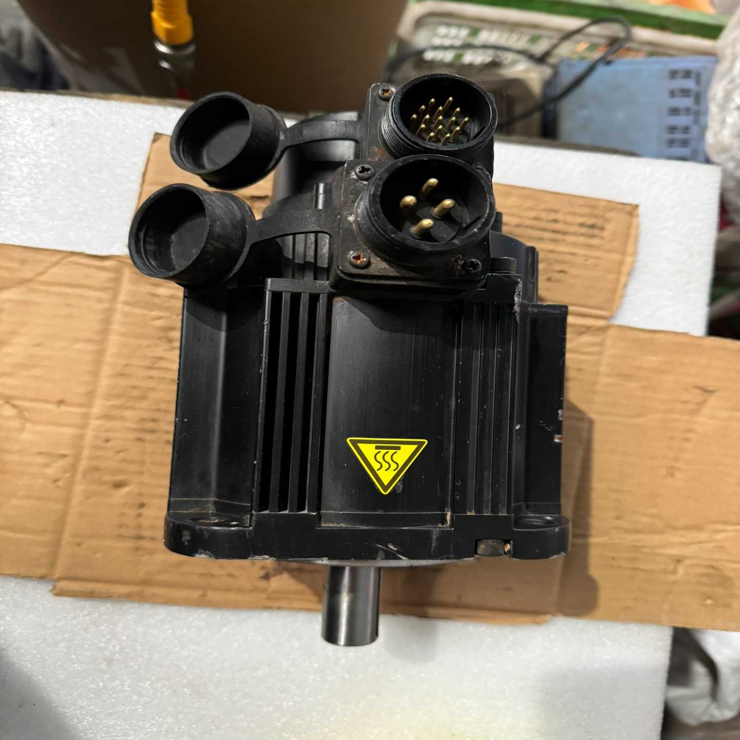 议价LYNC伺服电机现货/维修