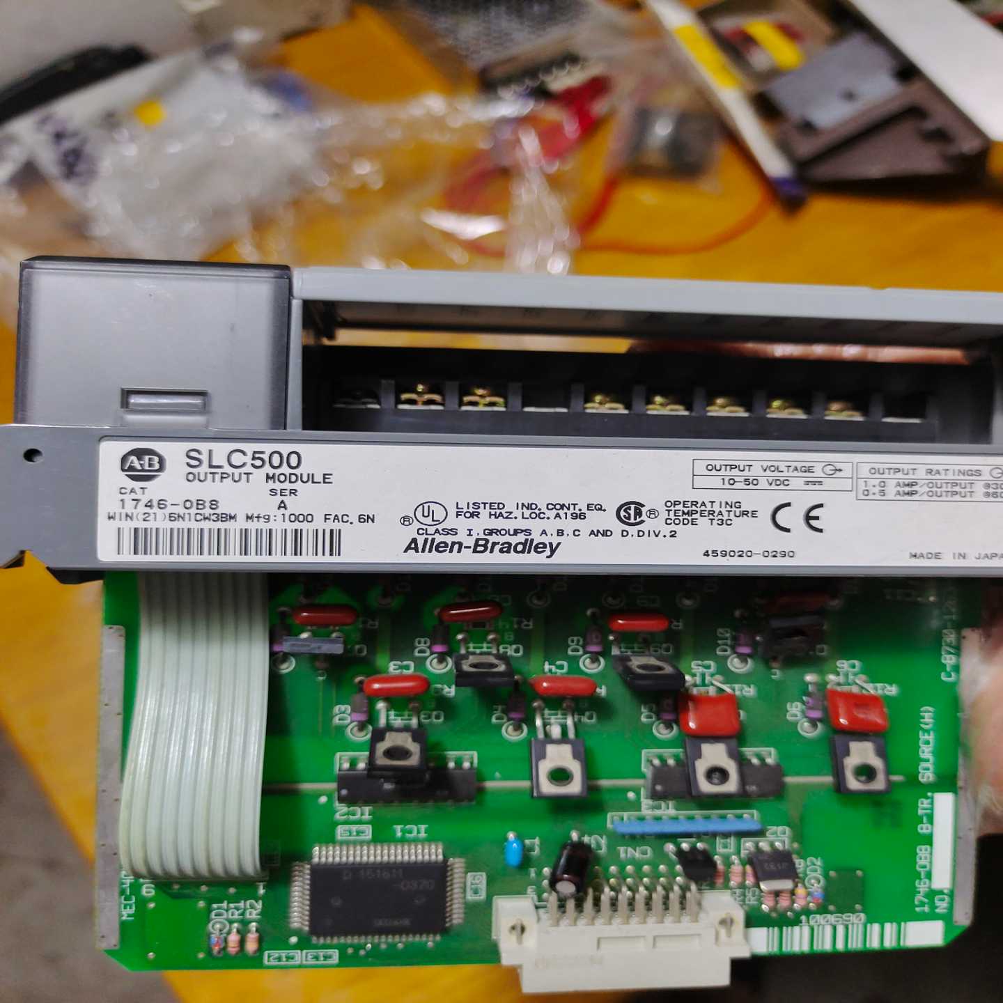 议价ABSLC500PLC模块1746-IB8，实图拍摄