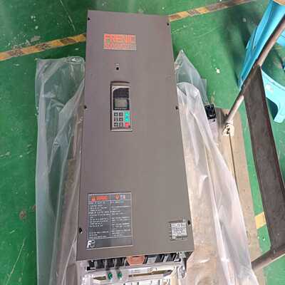 变频器5000VG7，几乎全新，功能完好。原装，成色