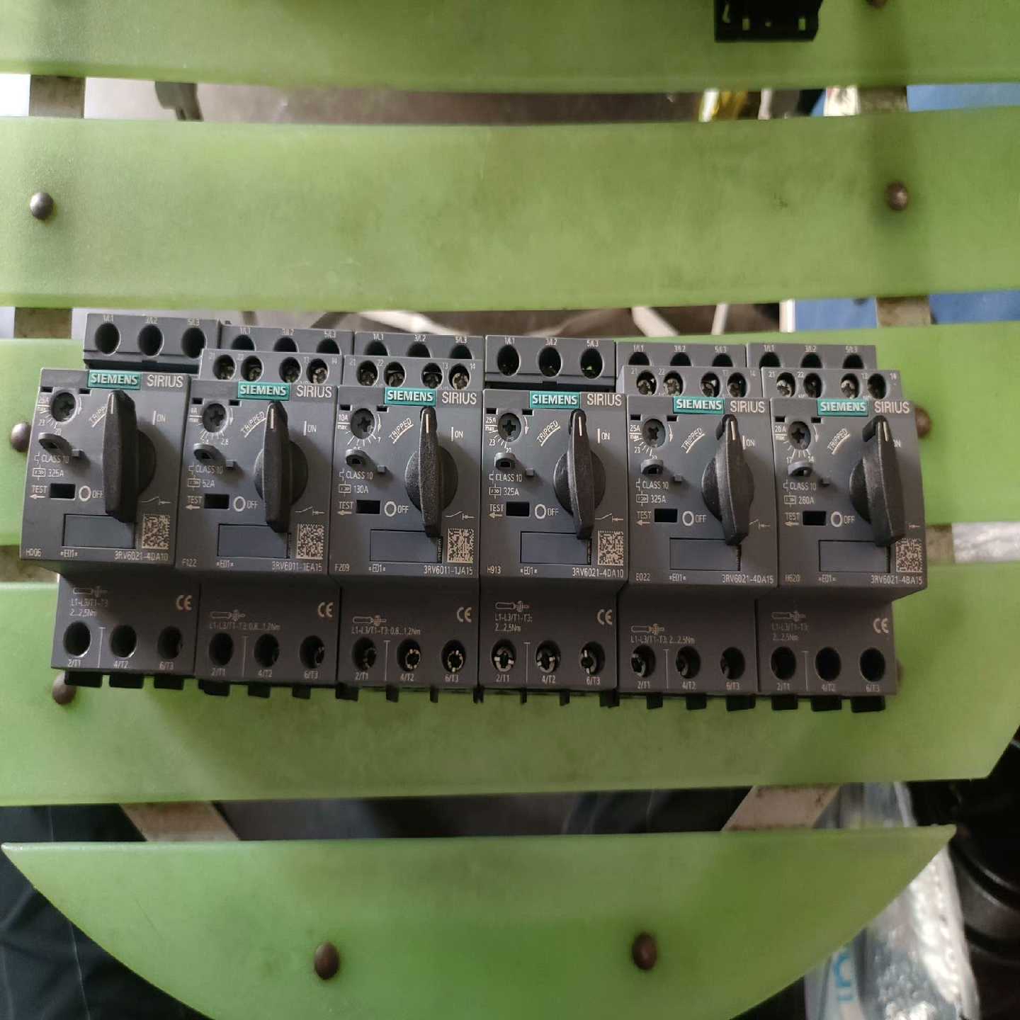 电机保护器3RV6021–4DA10的4个。询价