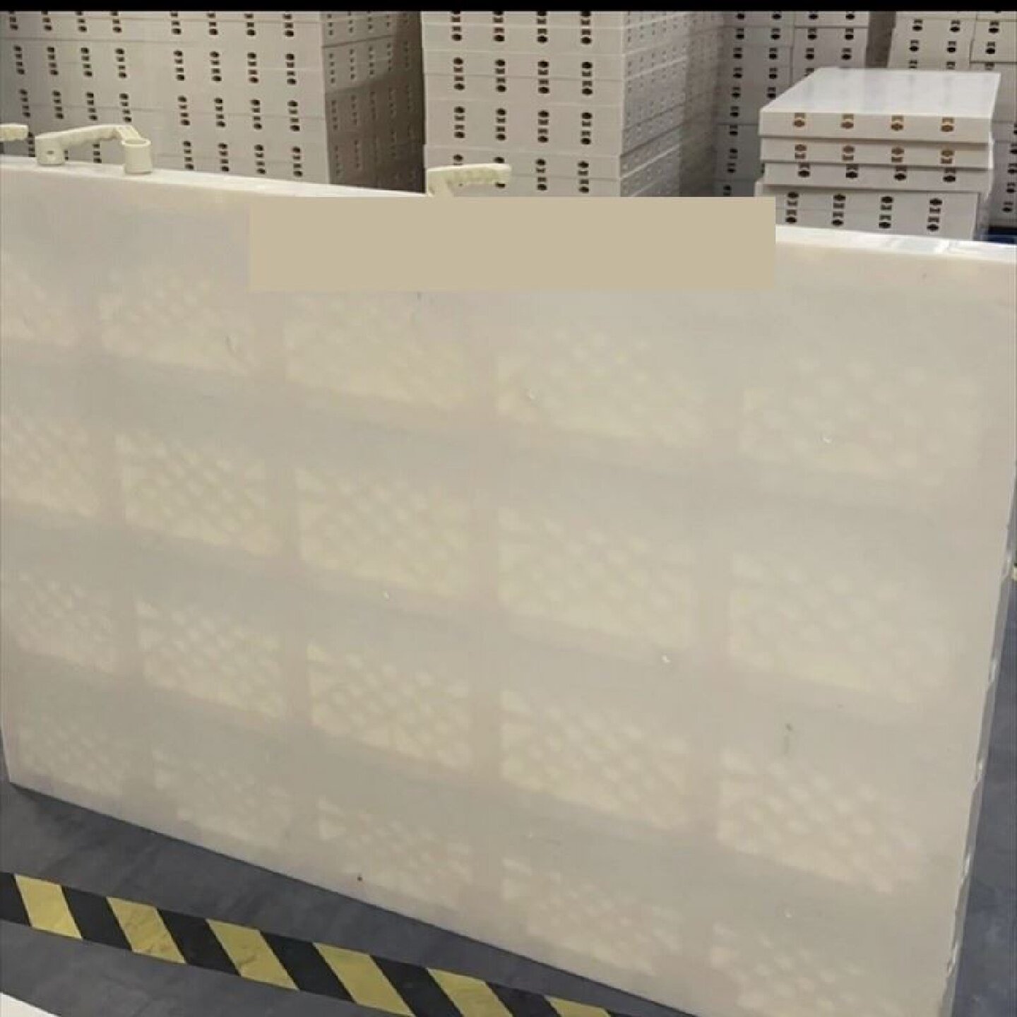 现浇模板混凝土水泥清水墙体塑胶复合模具塑料平面建筑塑钢模板