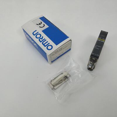Omron E3XA46 Photoelectric Switch