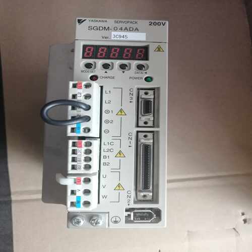 询价安川全新的驱动器M-04。
