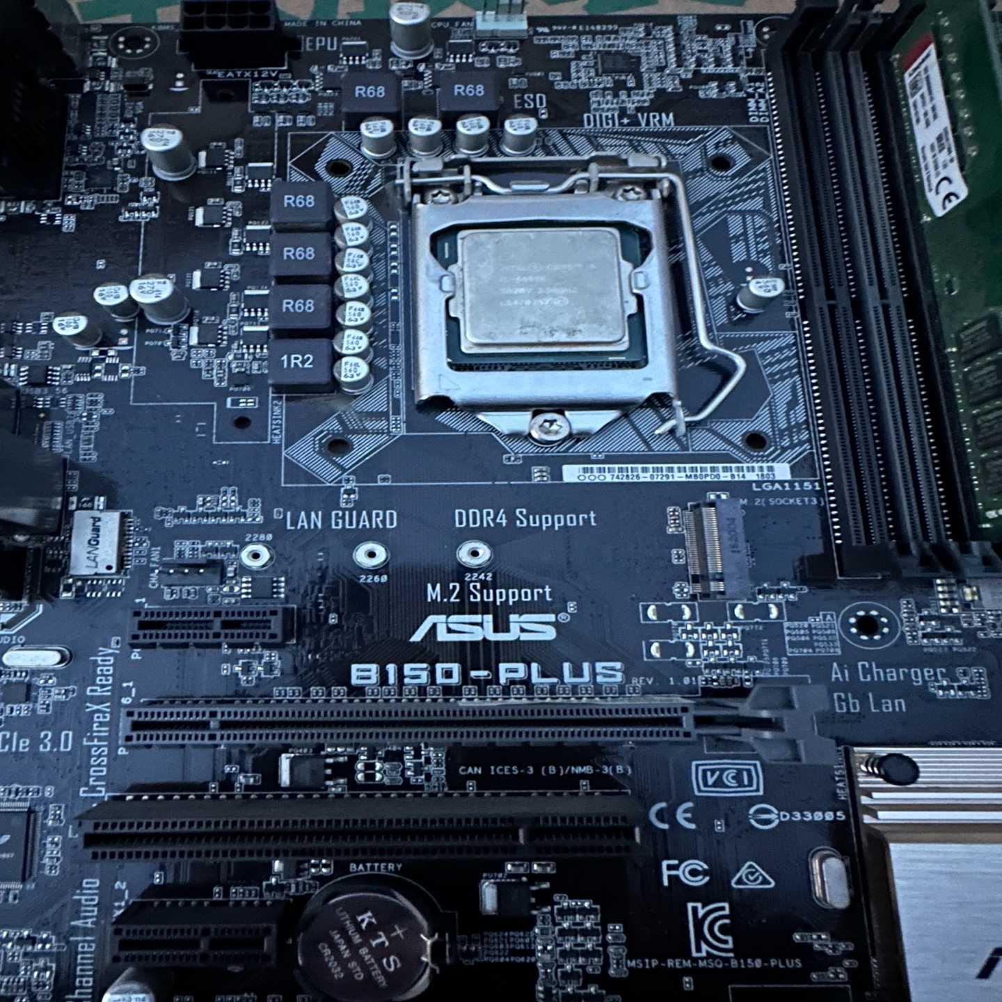 议价b150-L拆机主板，功能完好，4内存，无修，有