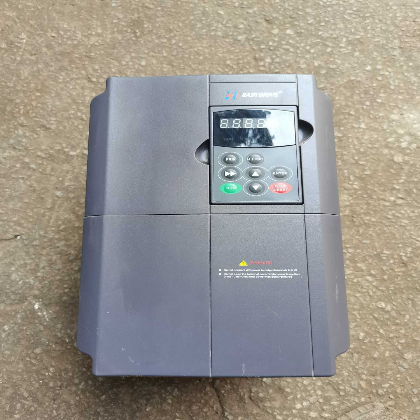 易驱11KW变频器M200-4R0110VER1M询价