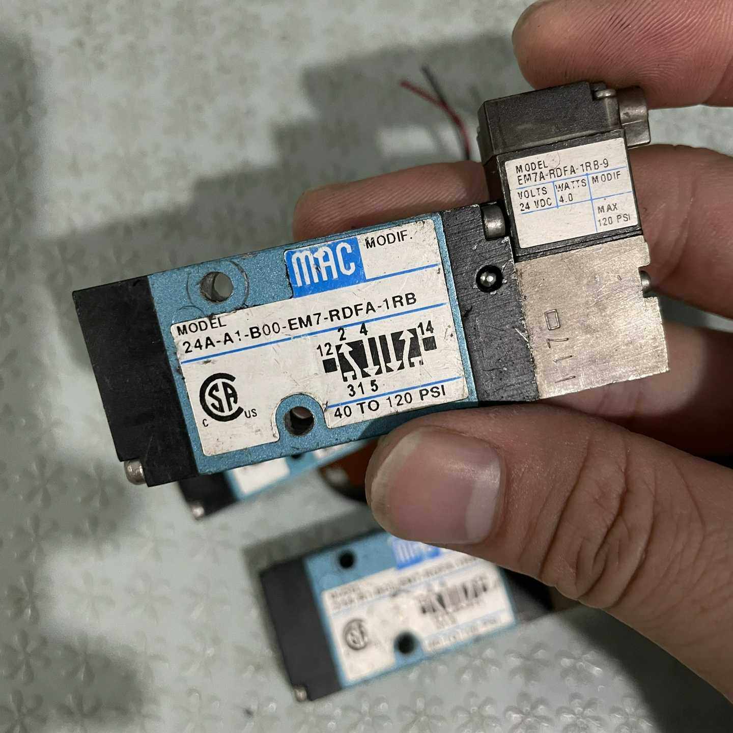 【议价】MAC电磁阀 24A-A1-B00-EM7-RDFA-1RB