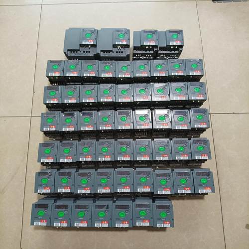 施耐德变频器ATV310HU15N4A，1.5KW380V--议价商品