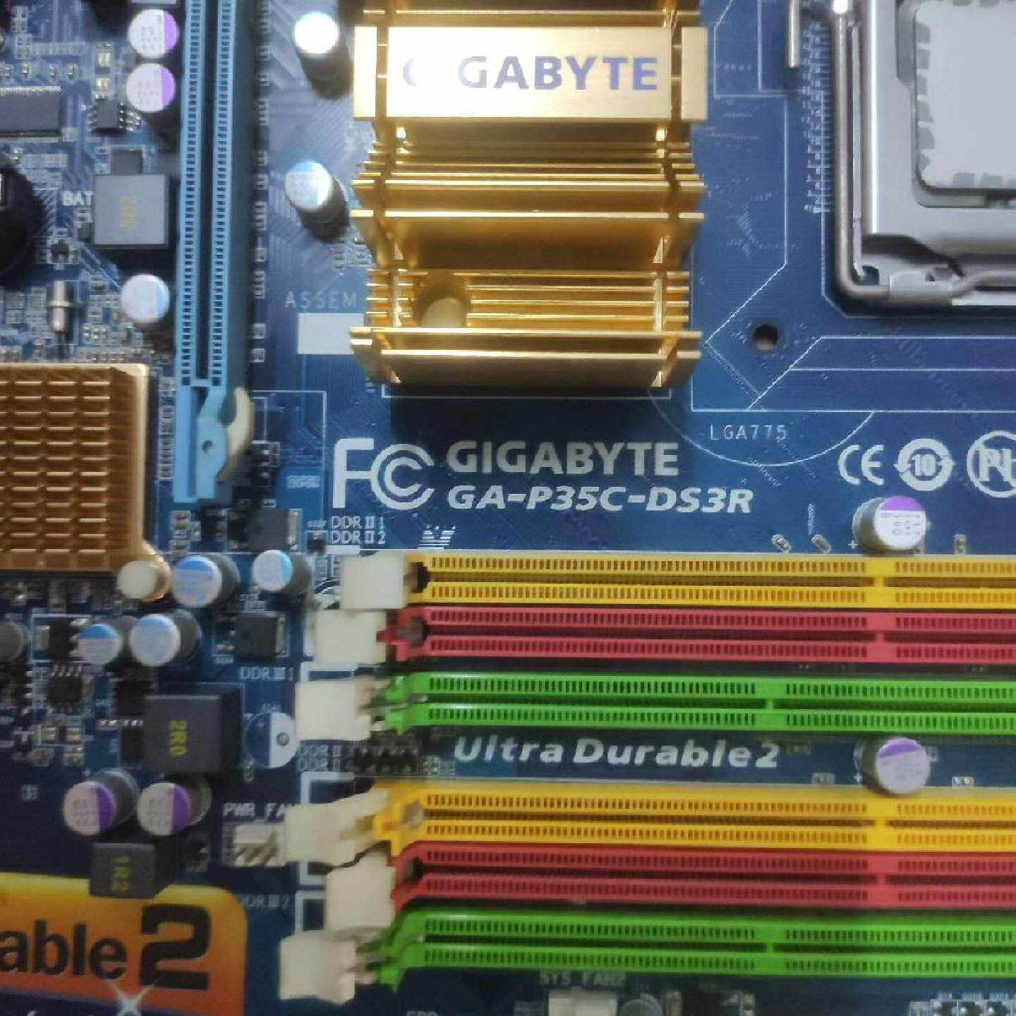 议价(这次电子)GA-P35C-DS3R主板内存插槽2代3带都有