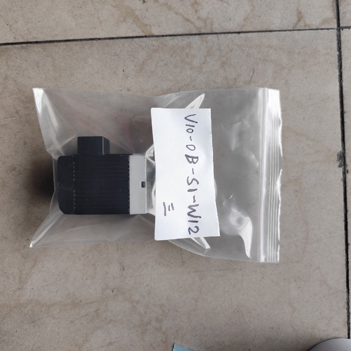 德国Sensopart工业视觉传感器V10-OB-S1-W1--议价商品