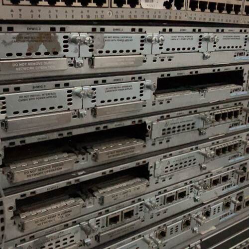 思科Cisco 2901K9 2901  多业务千兆路由器议价
