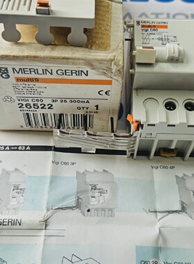 1PC Neuf MERLIN GERIN Vigi C60 3P 25 300mA Terre Fuite multi