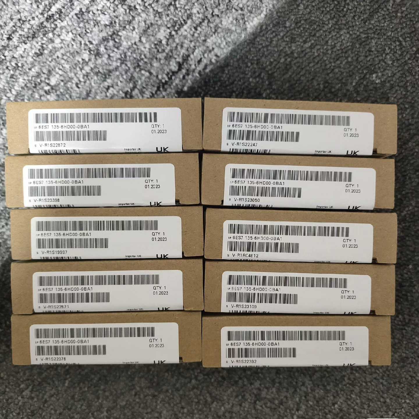 6ES7135-6HD00-0BA1  保内~询价