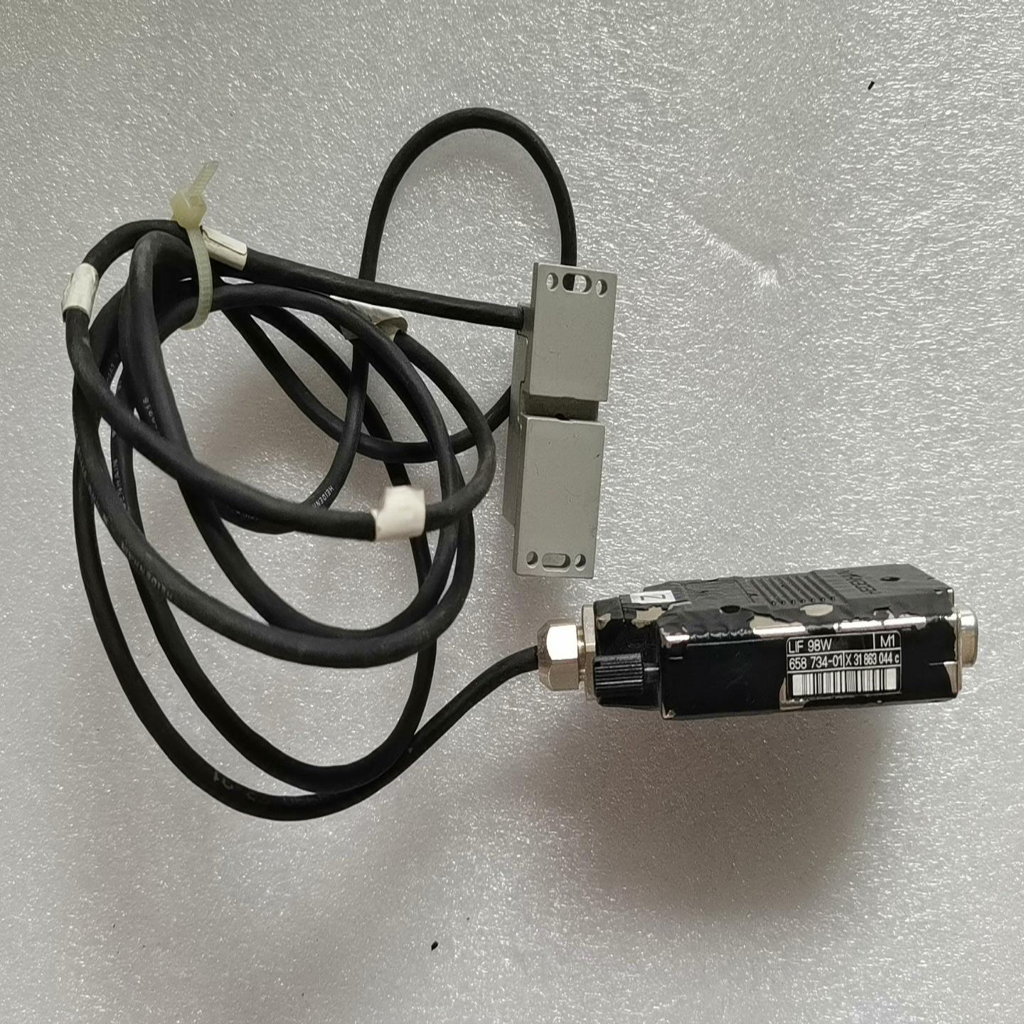 海德汉编码器LIF  98W，图片实物图，功能包好，议价（A【鑫