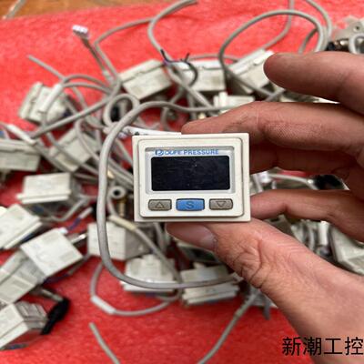 拆机DUPE压力表ZSE30A-01-N一共有45个有四个议价商品