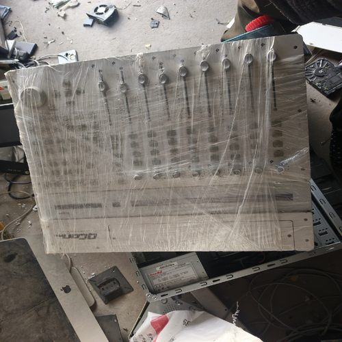 【议价】ICON Qcon Pro 艾肯 控制器 调音台主控成色新