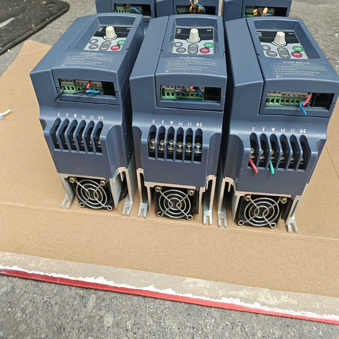 议价拆机富士变频器FVR1.5PS1S-7C现货/维修