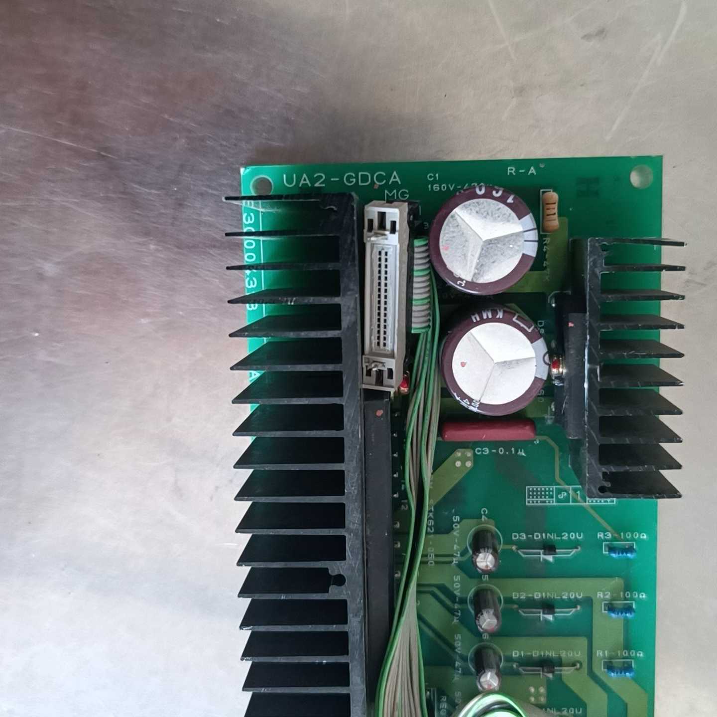 日立门机板UA2-GDCA日立电梯驱动散热板300043议价