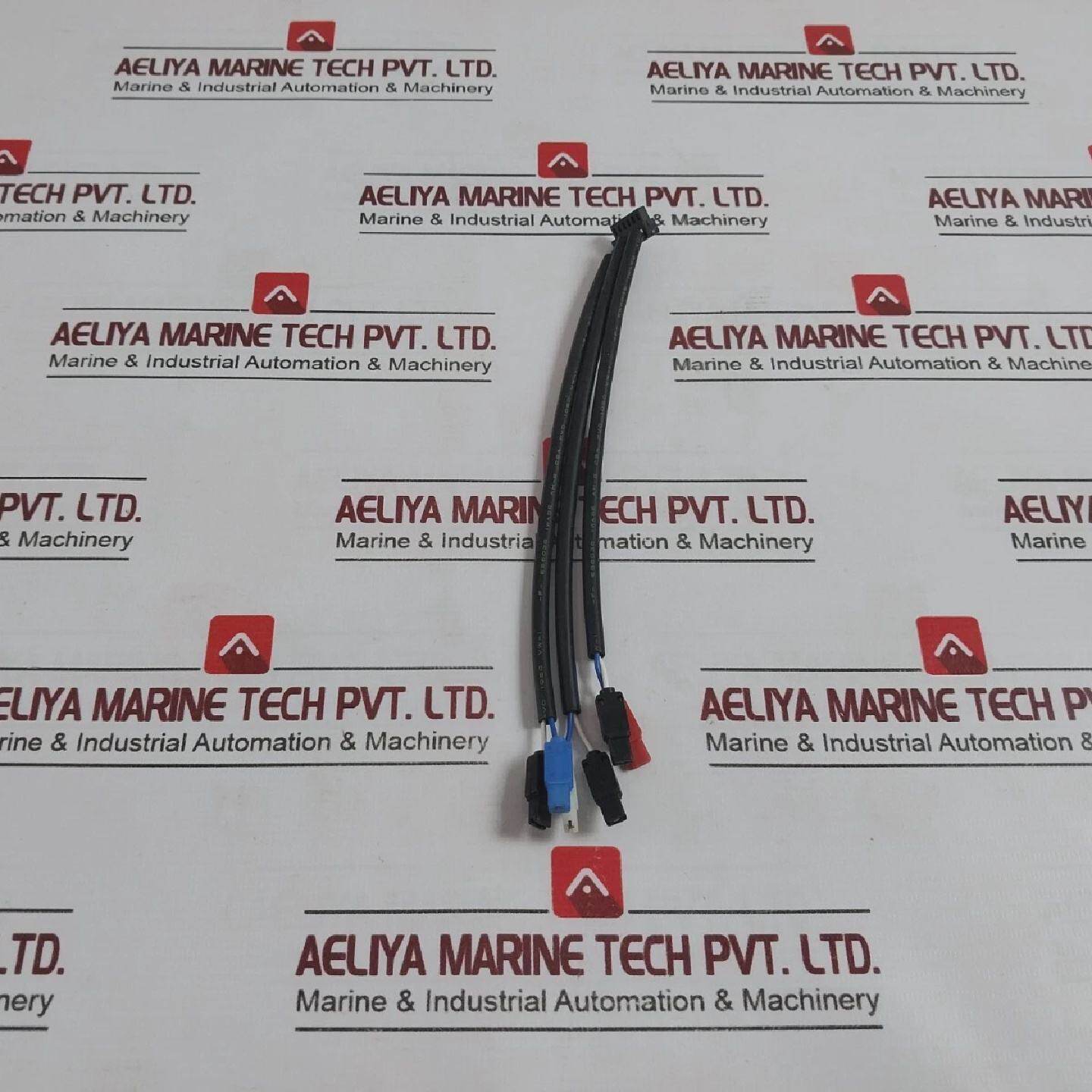 IWASE E56036 Threephase parallel operation grid 5cord Termin - 实物图