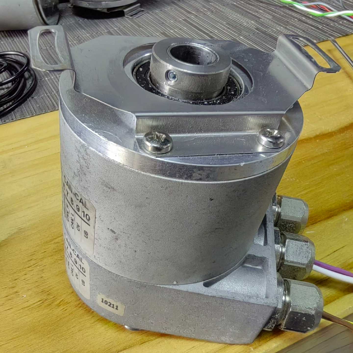 AC58/1212EF.42OLZ   0566357亨士乐【卡奥电子】