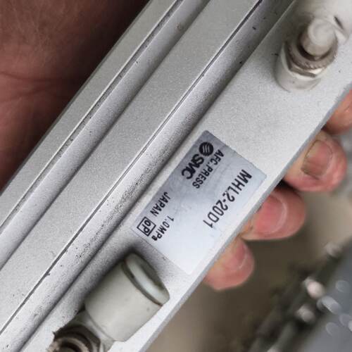 议价Smc Finr Cylinder Mhl220D1 Japan Original 1.0Mpa Operati