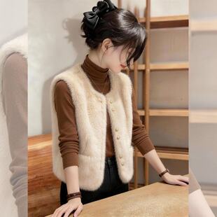 今年流行杏色毛毛马甲环保皮草女冬季 小个子百搭背心上衣 气质短款